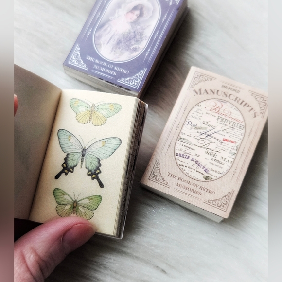 3 Mini Book Bundle - Picture 7 of 10